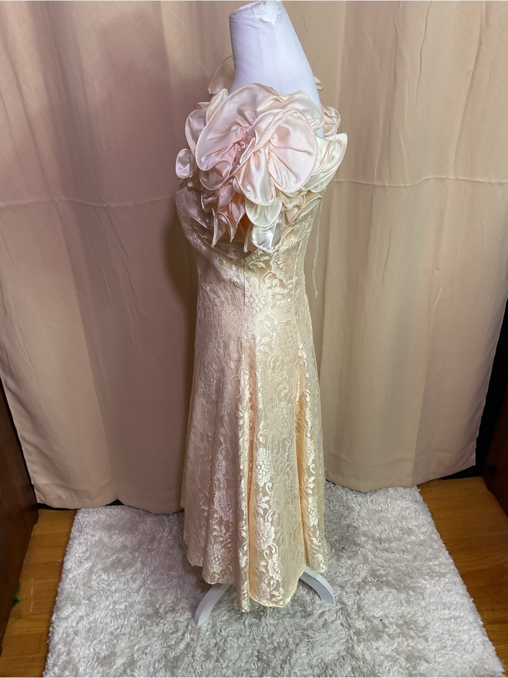 Betsy & Adam Vintage 1980’s Prom Dress - Picture 4 of 15
